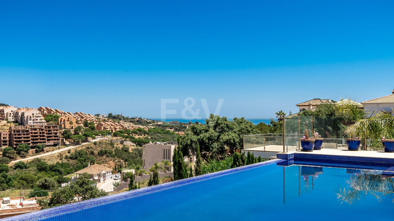 Stunning Modern Villa in Elviria close to the centre