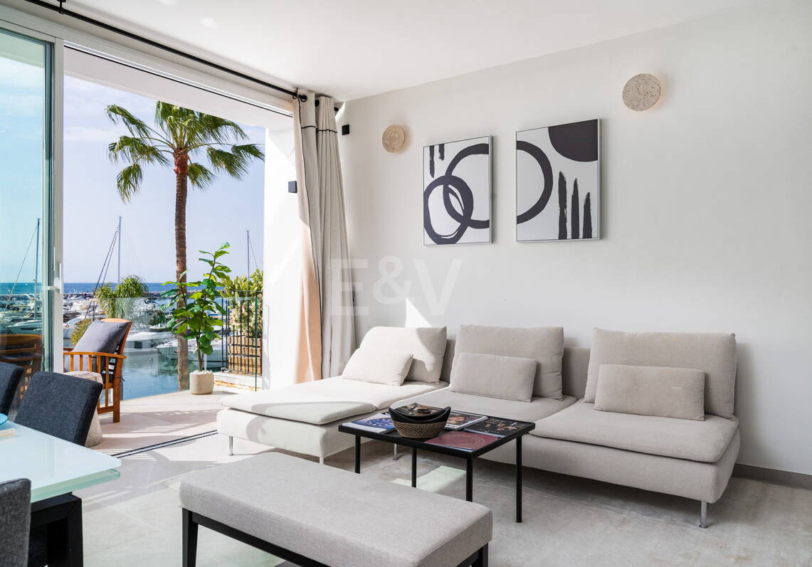 Spektakuläres Penthaus in Puerto Banus mit Hafenblick