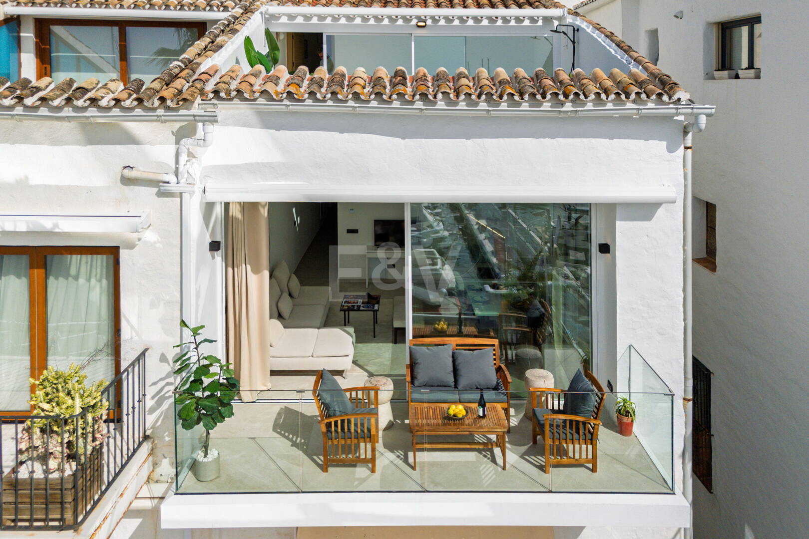 Spektakuläres Penthaus in Puerto Banus mit Hafenblick