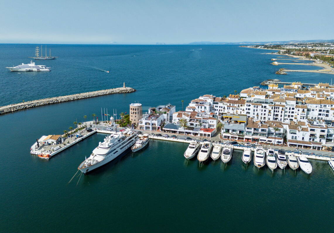 Spektakuläres Penthaus in Puerto Banus mit Hafenblick