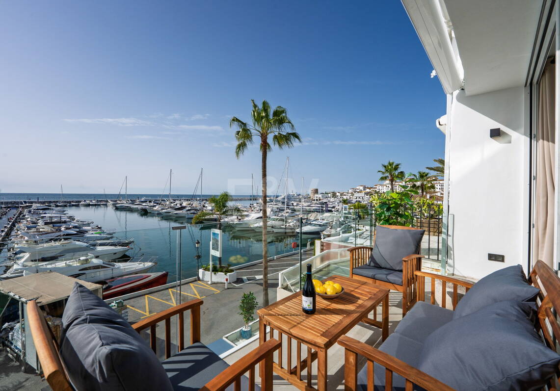 Spektakuläres Penthaus in Puerto Banus mit Hafenblick
