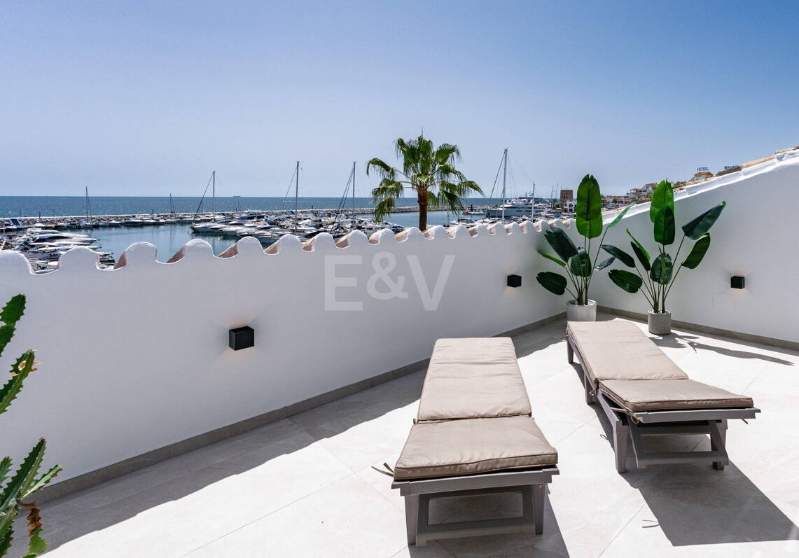Spektakuläres Penthaus in Puerto Banus mit Hafenblick