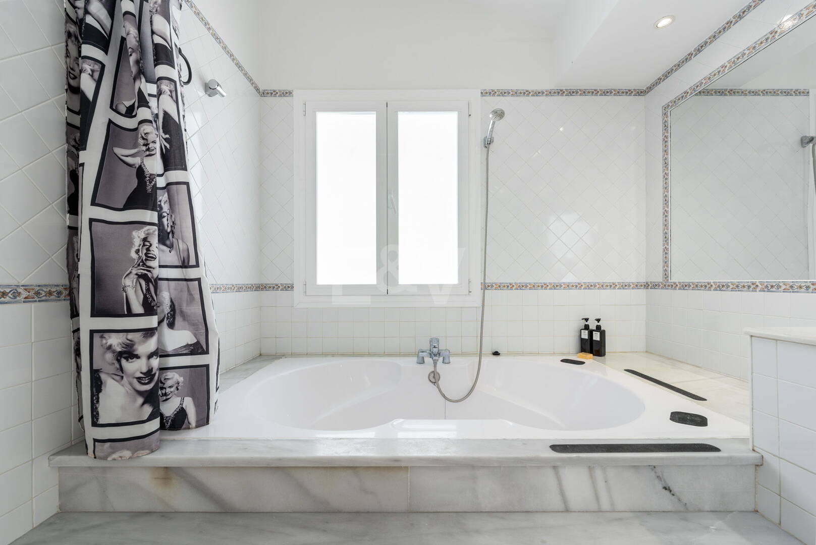 Spektakuläres Penthaus in Puerto Banus mit Hafenblick