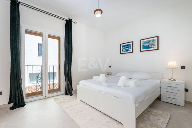 Ljus takvåning i Puerto Banus med utsikt över hamnen