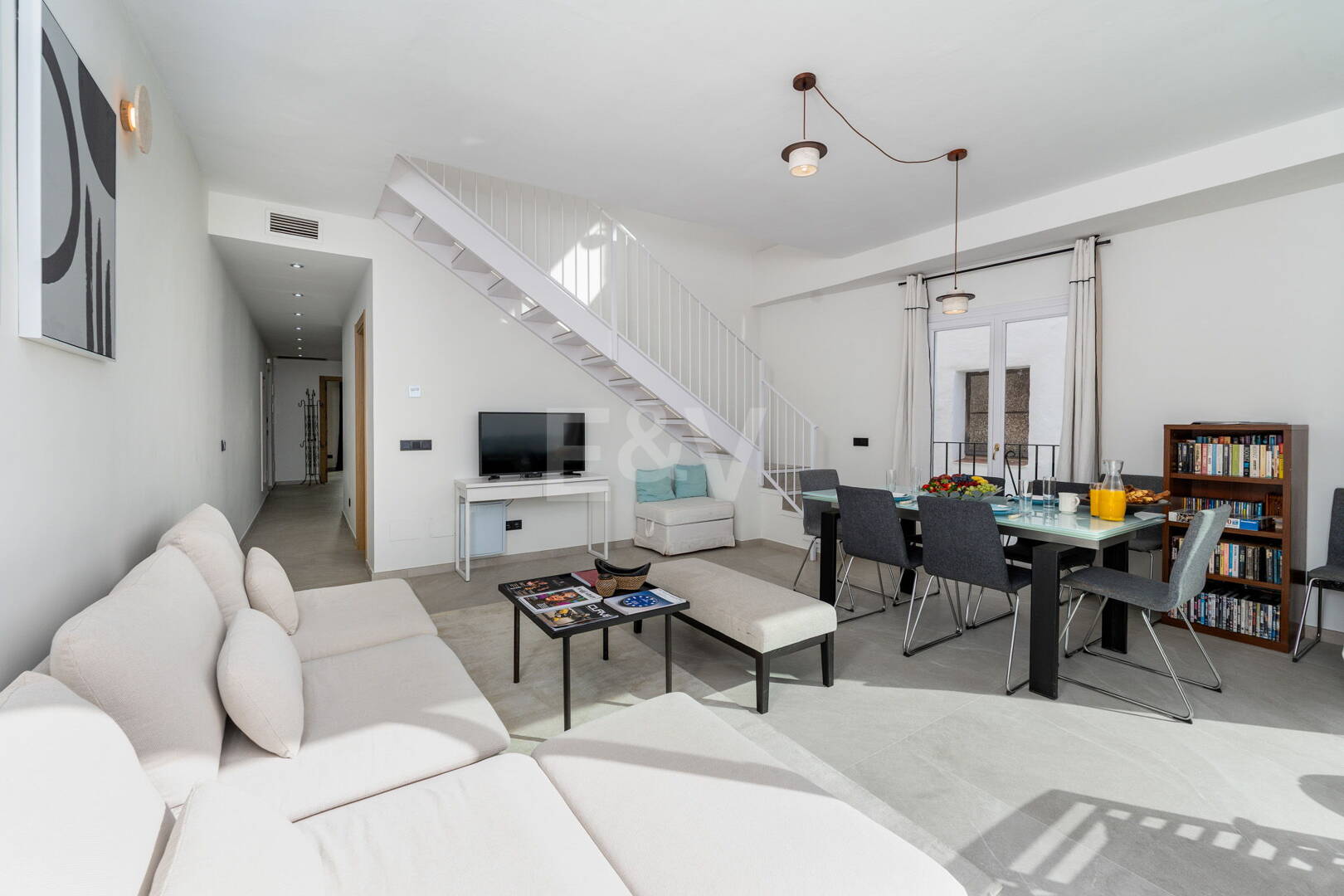 Ljus takvåning i Puerto Banus med utsikt över hamnen