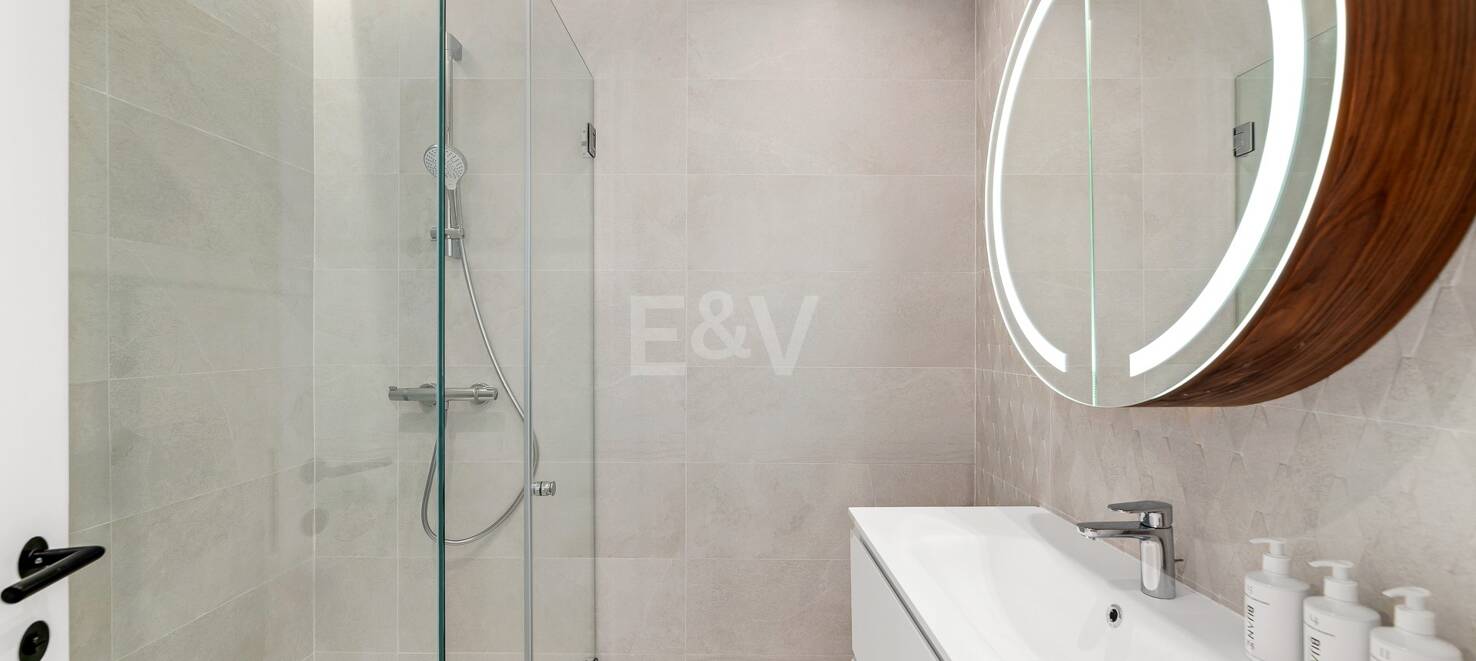 Entdecken Sie die außergewöhnliche Villa Art Bay in Marbella