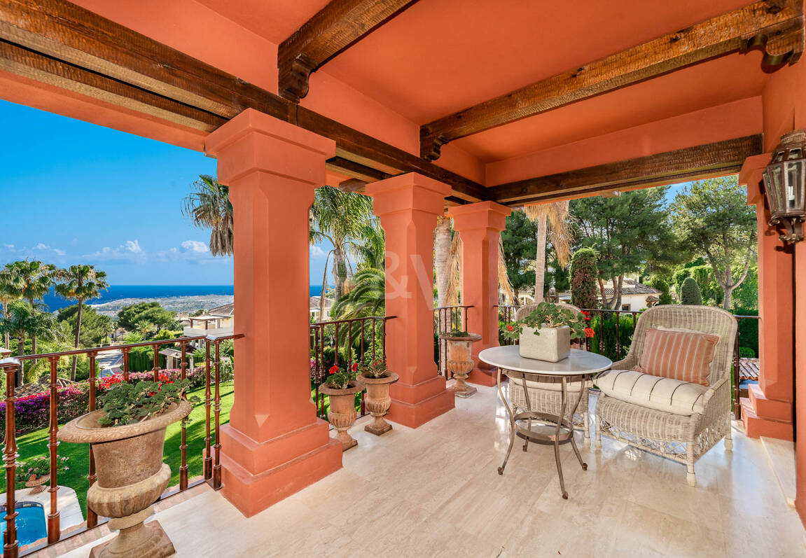 Utsökt herrgård med hisnande utsikt i Sierra Blanca