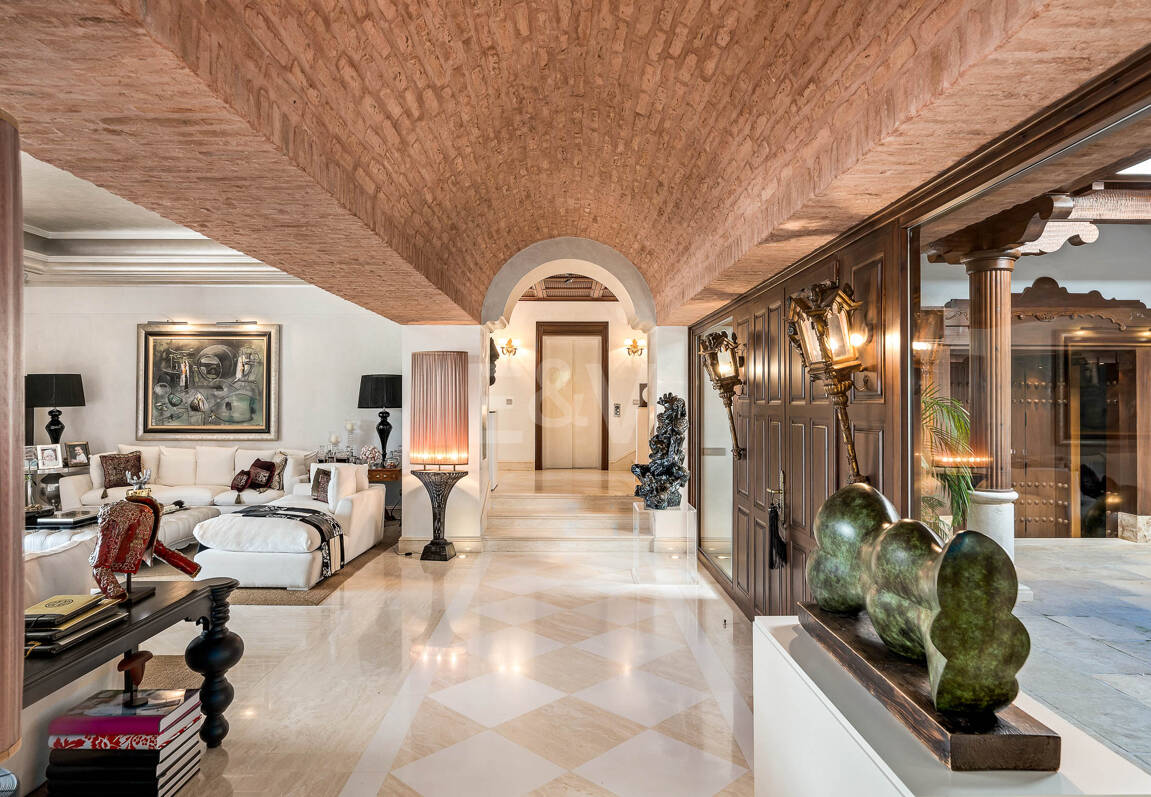 Utsökt herrgård med hisnande utsikt i Sierra Blanca