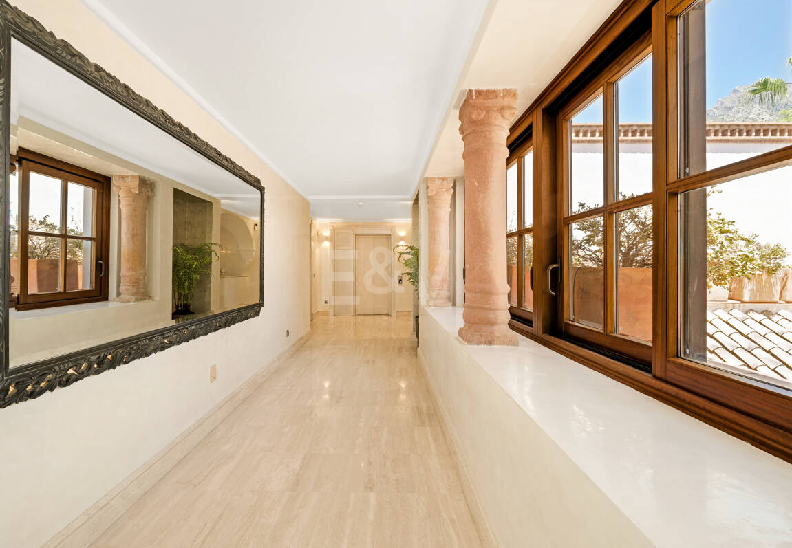 Exquisite Mansion with Breathtaking Views in Sierra Blanca