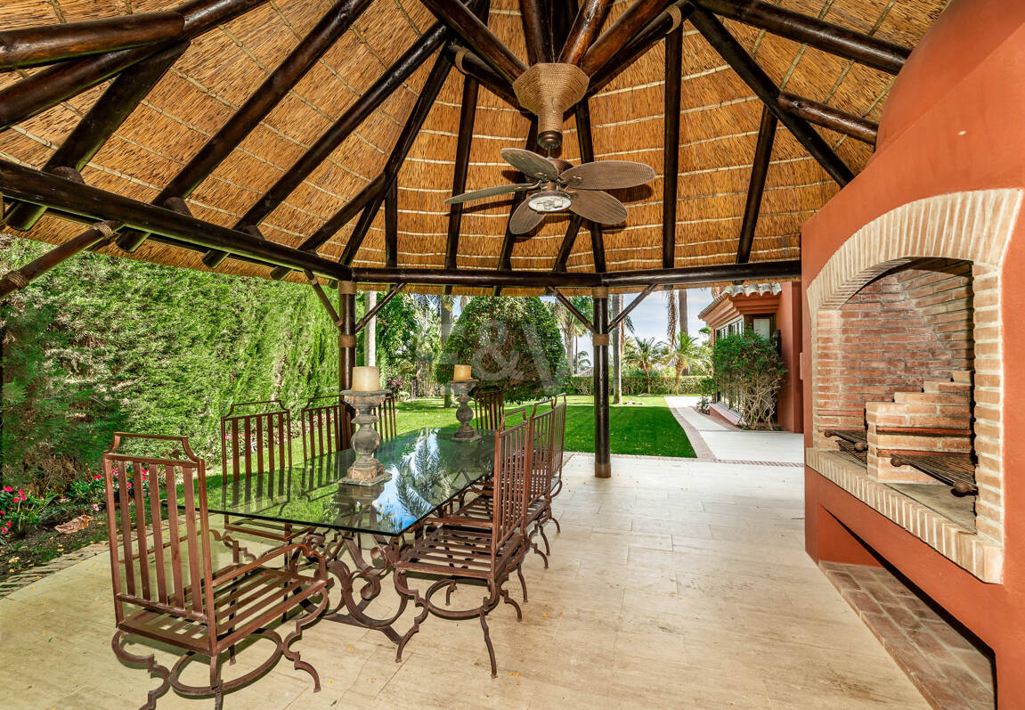 Utsökt herrgård med hisnande utsikt i Sierra Blanca