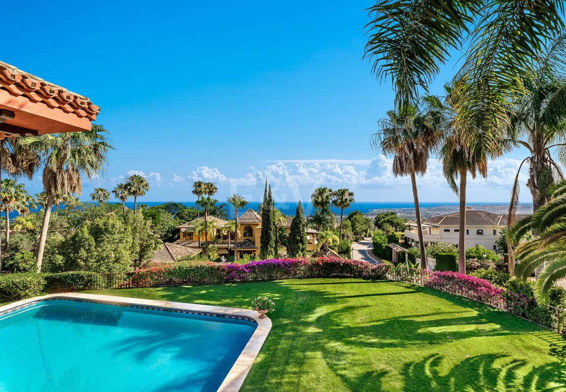 Utsökt herrgård med hisnande utsikt i Sierra Blanca