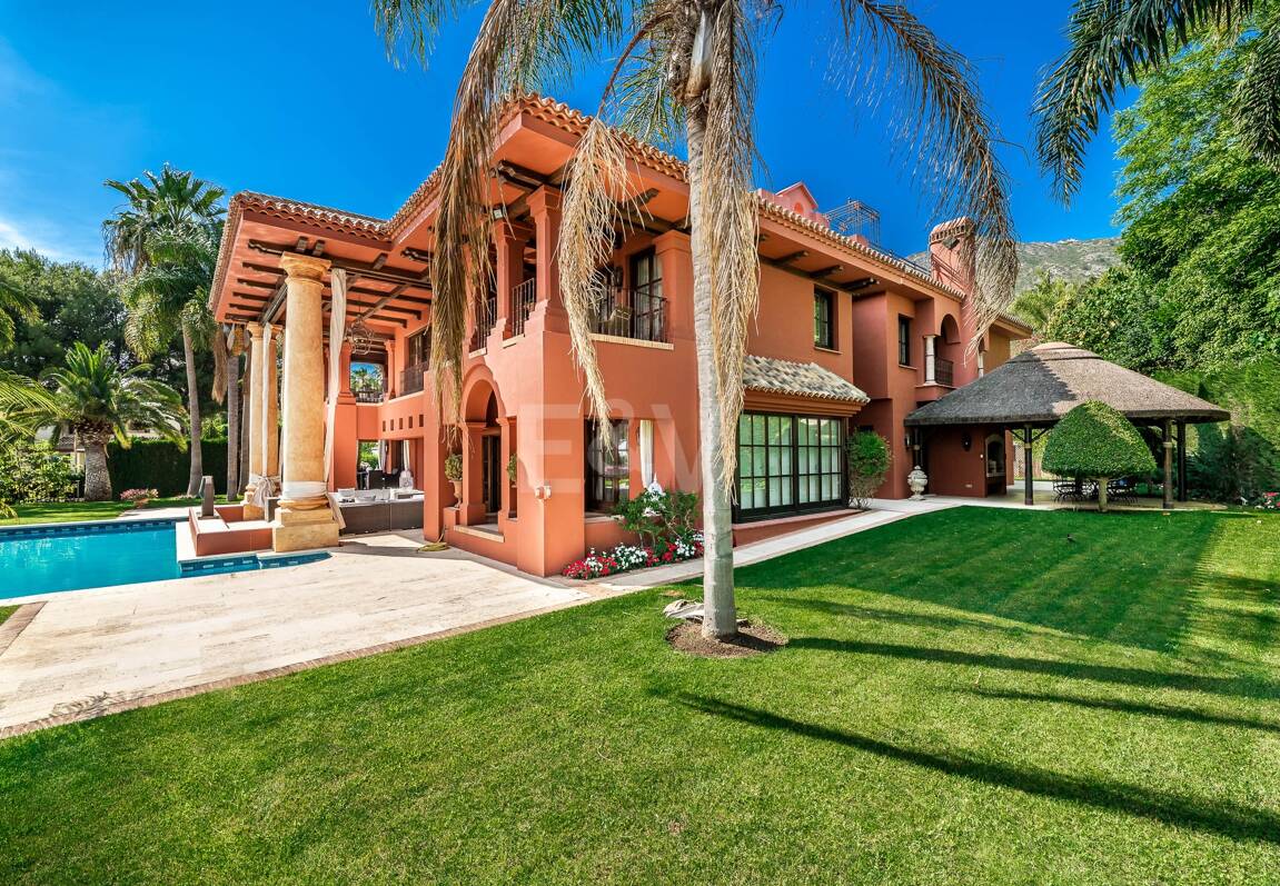 Utsökt herrgård med hisnande utsikt i Sierra Blanca