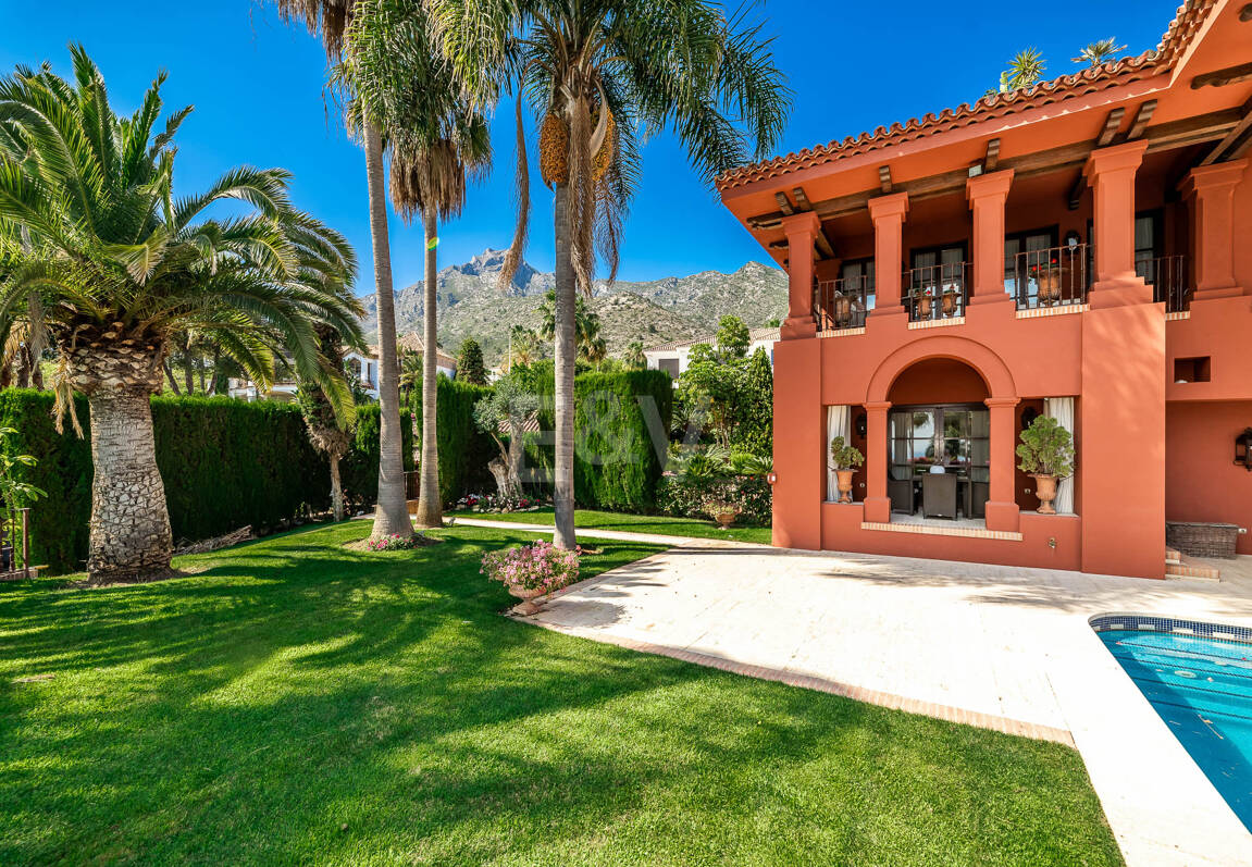 Utsökt herrgård med hisnande utsikt i Sierra Blanca