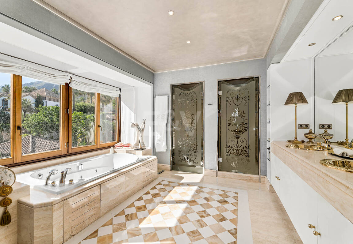 Utsökt herrgård med hisnande utsikt i Sierra Blanca