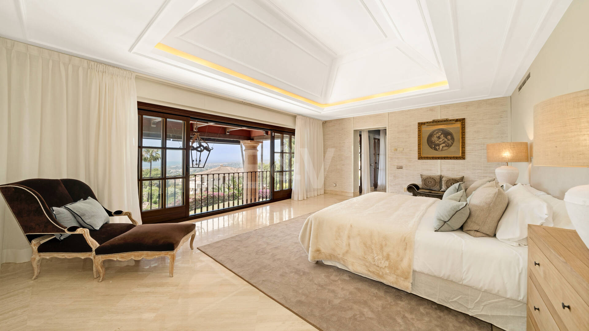 Exquisite Mansion with Breathtaking Views in Sierra Blanca