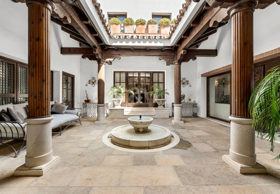 Utsökt herrgård med hisnande utsikt i Sierra Blanca