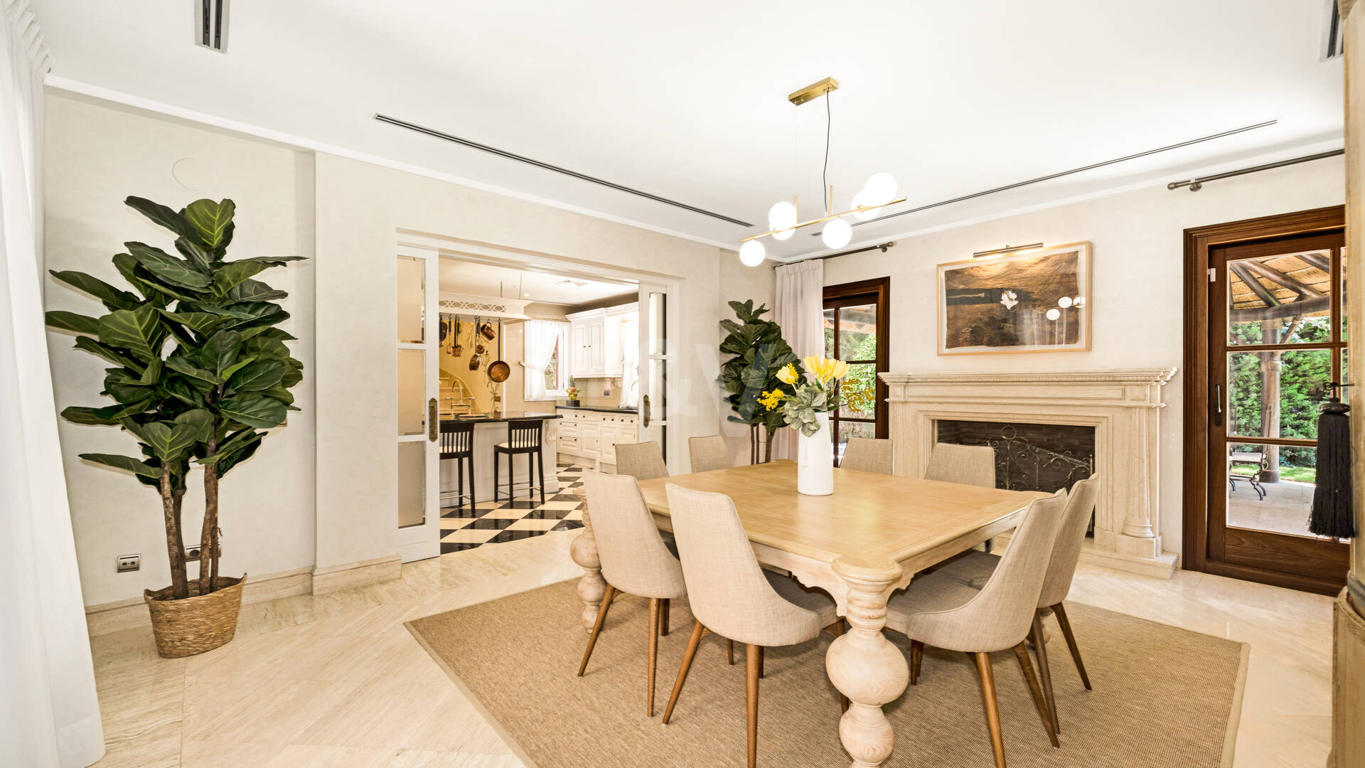 Exquisite Mansion with Breathtaking Views in Sierra Blanca