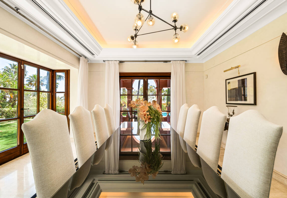 Exquisite Mansion with Breathtaking Views in Sierra Blanca