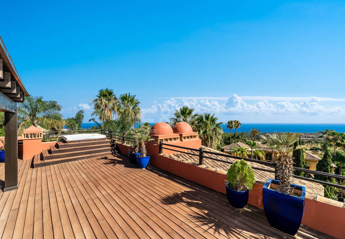 Utsökt herrgård med hisnande utsikt i Sierra Blanca