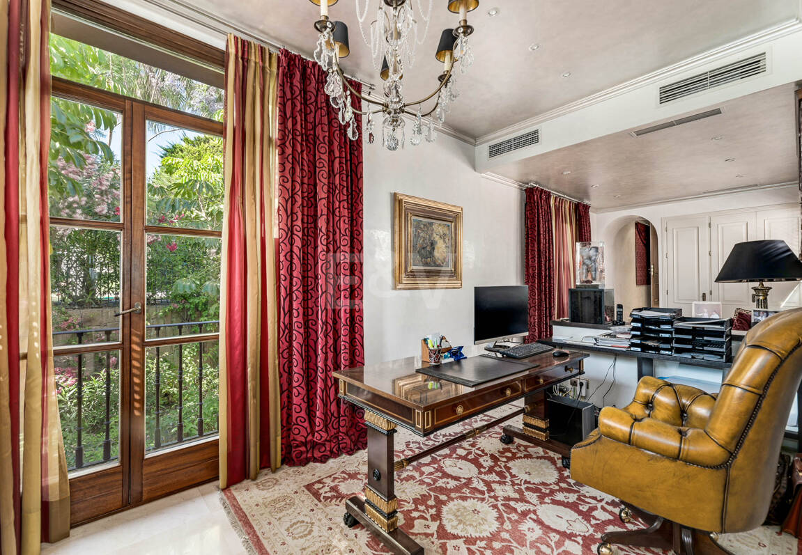 Utsökt herrgård med hisnande utsikt i Sierra Blanca