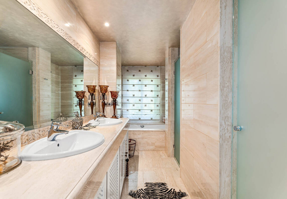 Utsökt herrgård med hisnande utsikt i Sierra Blanca