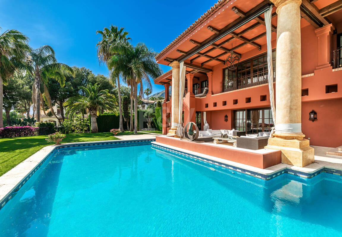 Utsökt herrgård med hisnande utsikt i Sierra Blanca