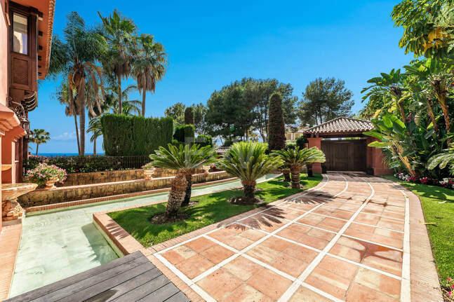 Utsökt herrgård med hisnande utsikt i Sierra Blanca