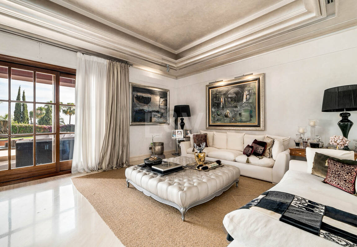 Utsökt herrgård med hisnande utsikt i Sierra Blanca