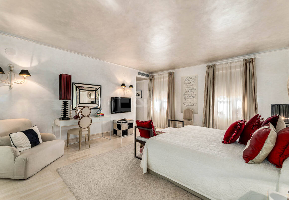 Utsökt herrgård med hisnande utsikt i Sierra Blanca