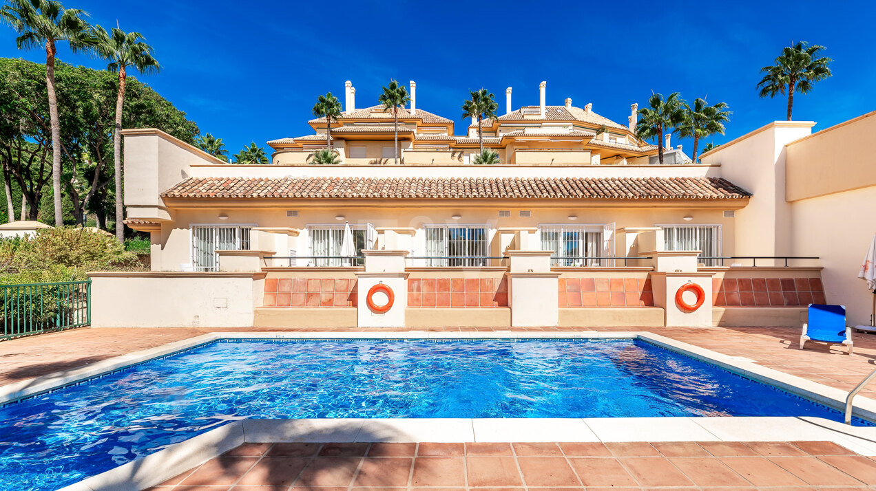 Aparthotel in Elviria with 12 Studio Units, and 3 One-Bedroom Apartments for sale