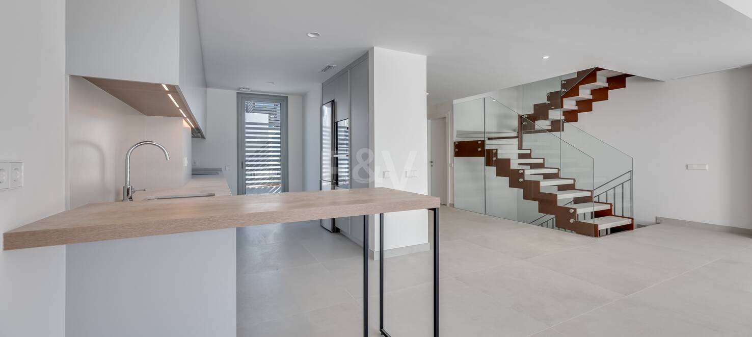 Amenity-Rich Townhouses med pooler och gym