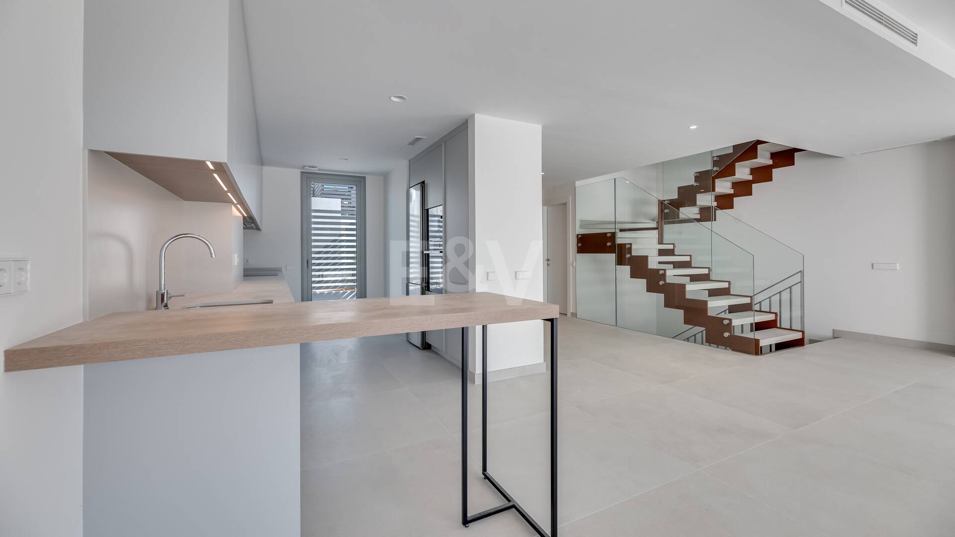 Amenity-Rich Townhouses med pooler och gym