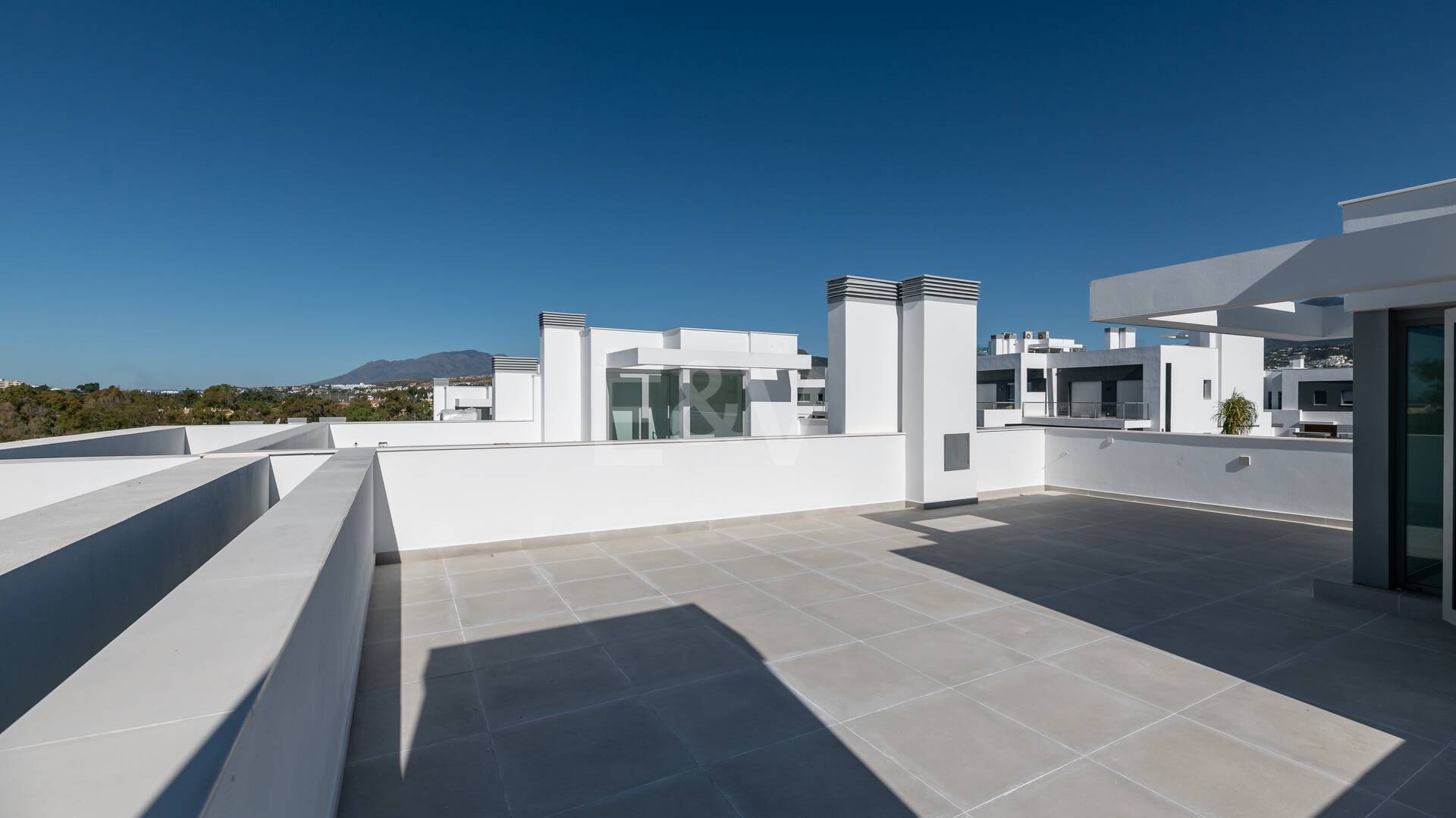 Amenity-Rich Townhouses avec piscines et salle de gym