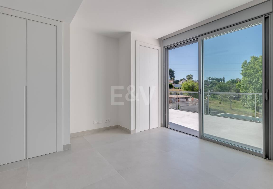 Amenity-Rich Townhouses med pooler och gym