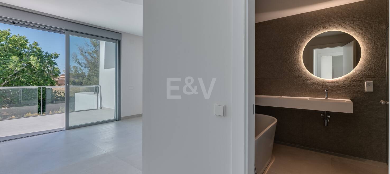Amenity-Rich Townhouses med pooler och gym