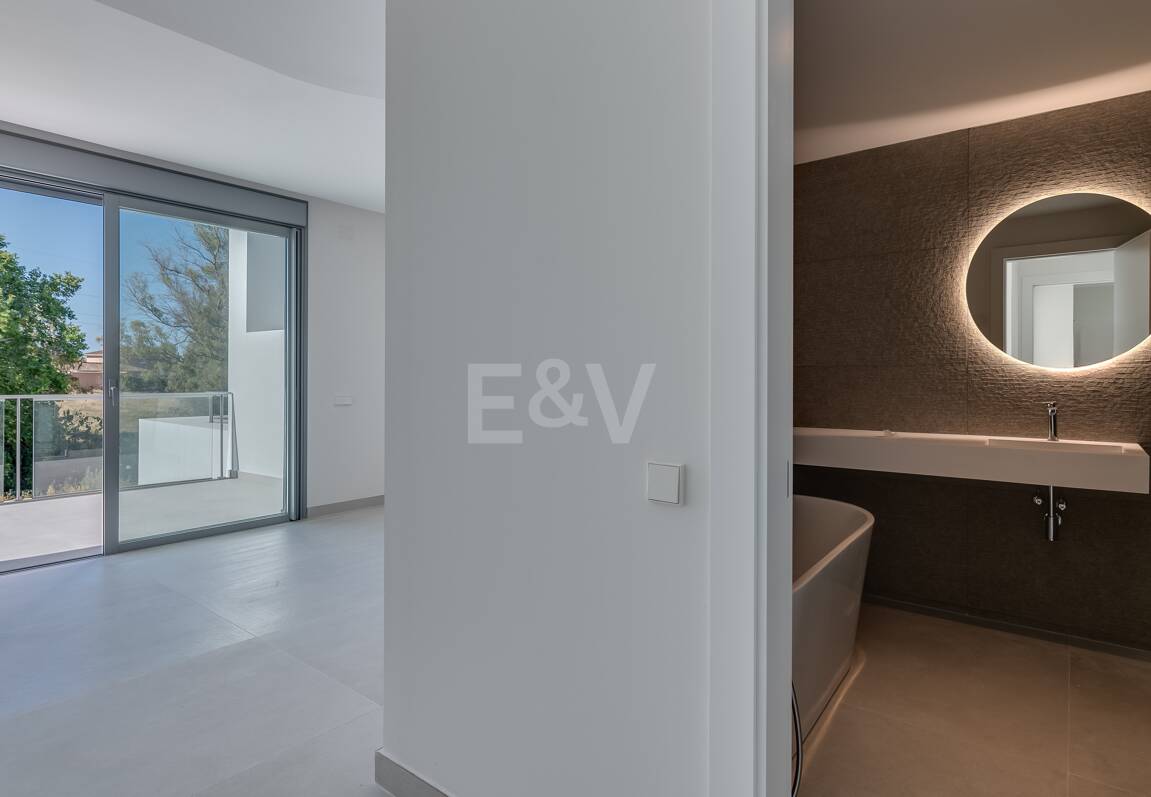 Amenity-Rich Townhouses med pooler och gym