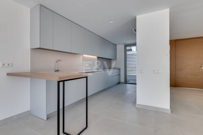 Amenity-Rich Townhouses med pooler och gym