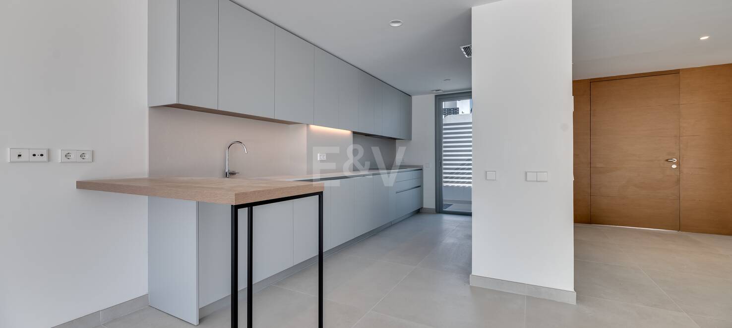 Amenity-Rich Townhouses med pooler och gym