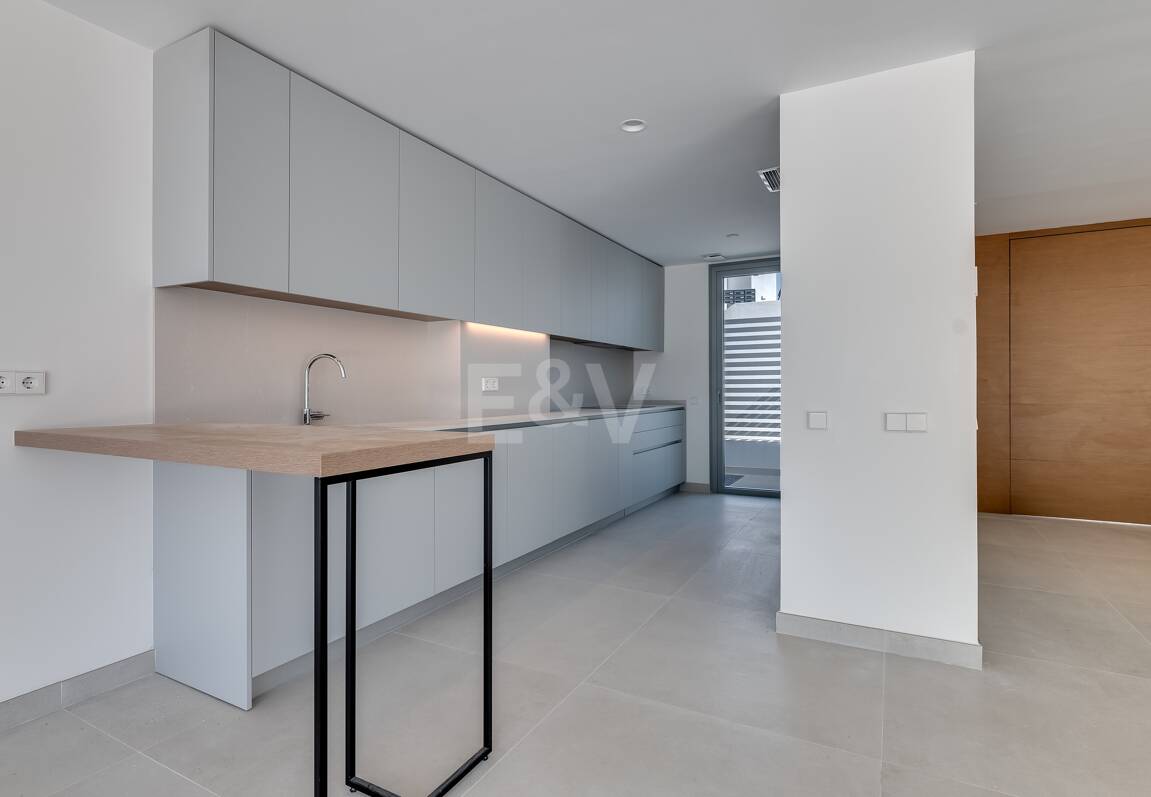 Amenity-Rich Townhouses med pooler och gym