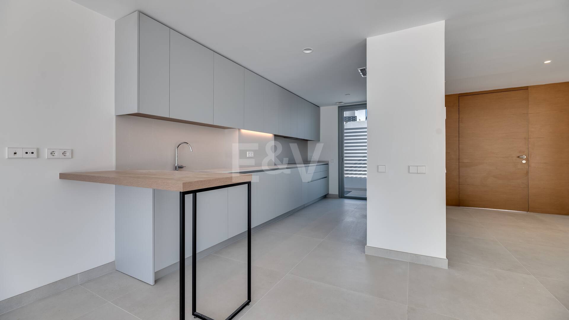 Amenity-Rich Townhouses med pooler och gym