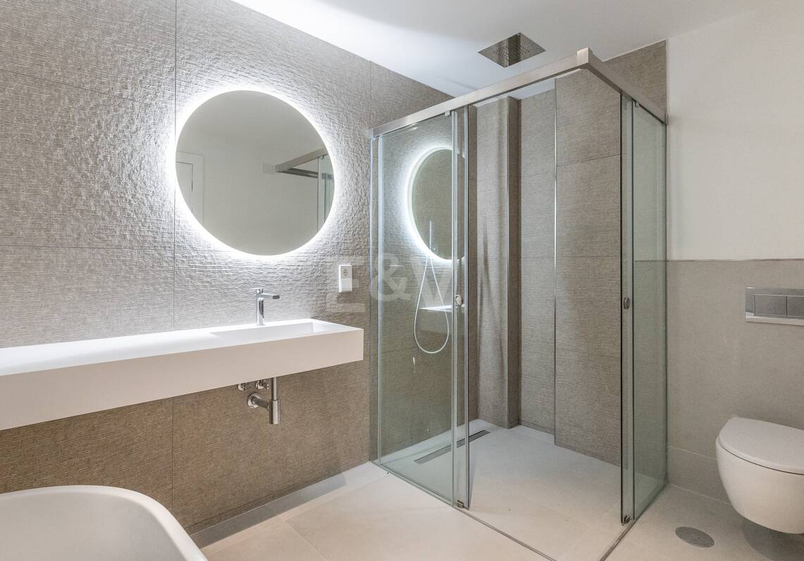 Amenity-Rich Townhouses med pooler och gym
