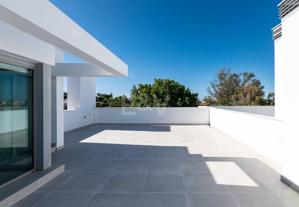 Amenity-Rich Townhouses med pooler och gym