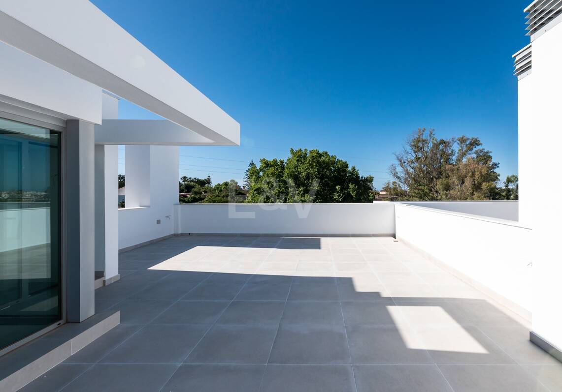 Amenity-Rich Townhouses med pooler och gym