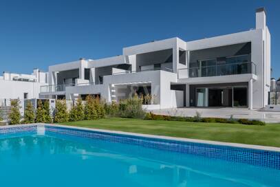 Amenity-Rich Townhouses med pooler och gym