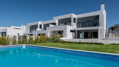 Amenity-Rich Townhouses med pooler och gym