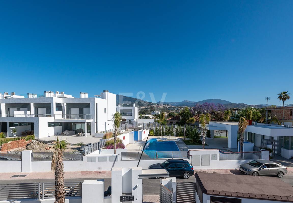 Amenity-Rich Townhouses med pooler och gym