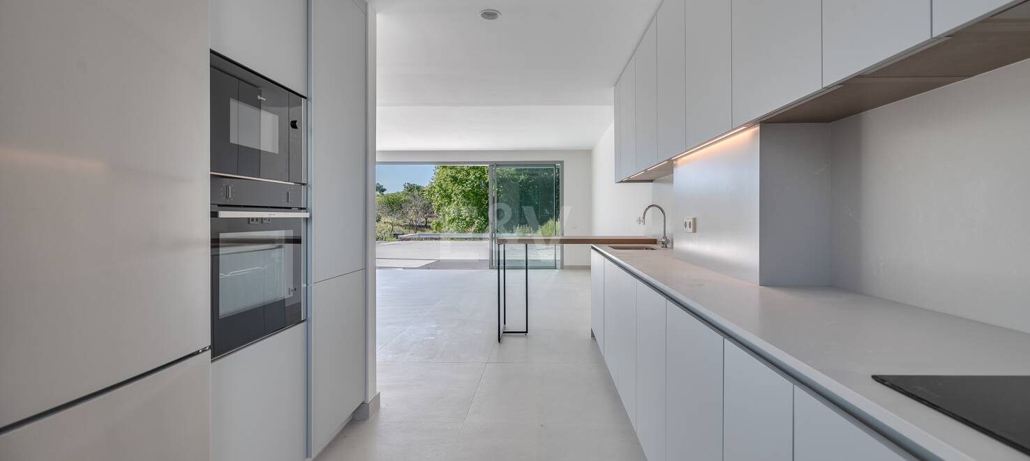 Amenity-Rich Townhouses med pooler och gym
