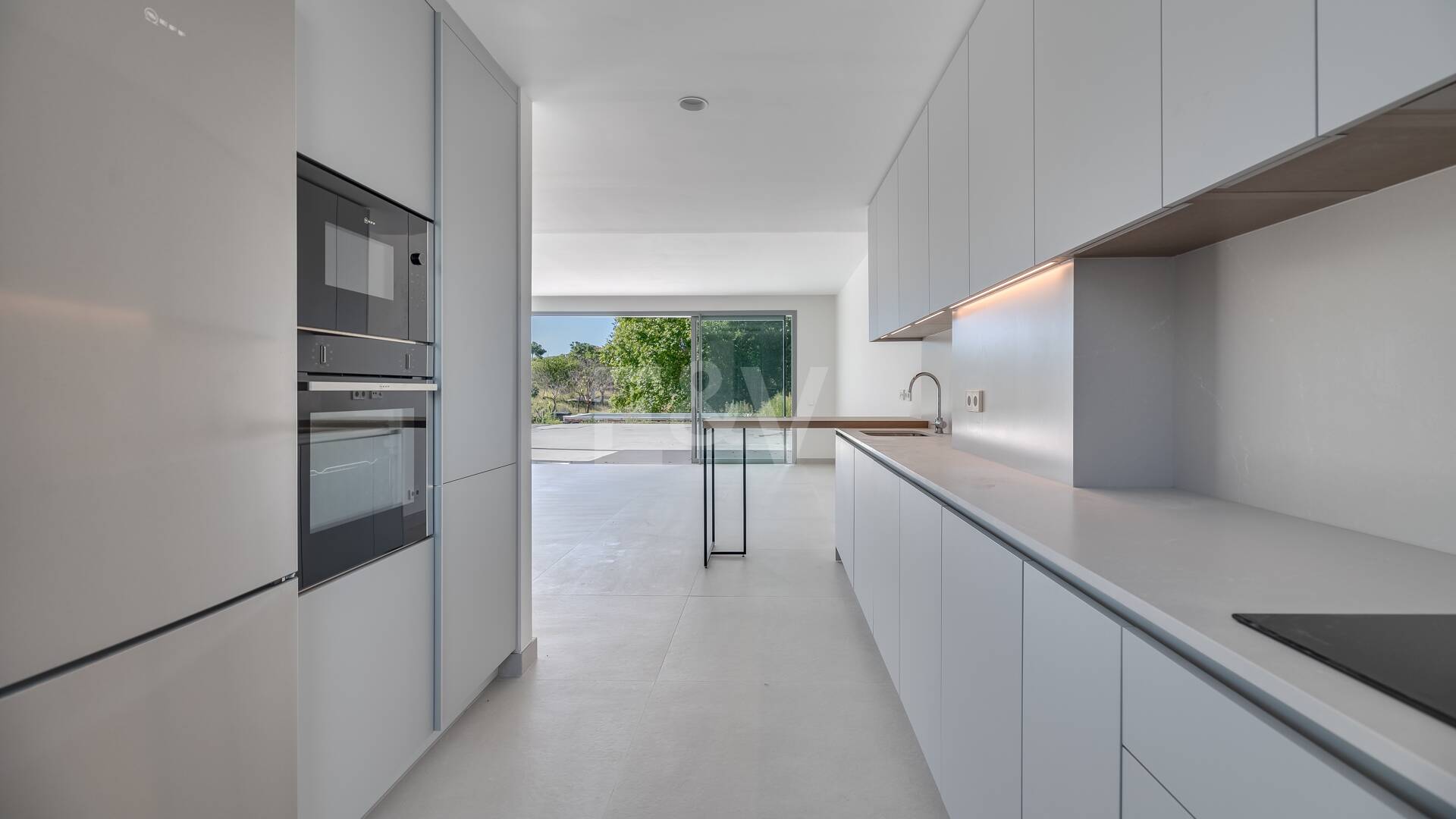 Amenity-Rich Townhouses avec piscines et salle de gym