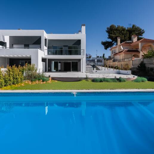 Amenity-Rich Townhouses med pooler och gym