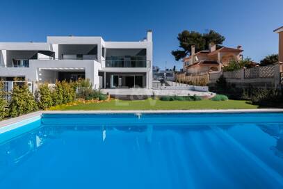 Amenity-Rich Townhouses med pooler och gym